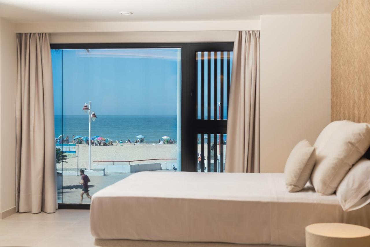 Apartamentos Playa Victoria Cadiz Dış mekan fotoğraf